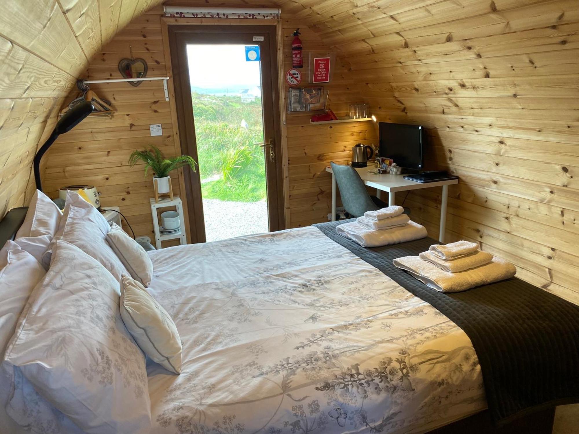 Hotel Earls View Pod à Carna Extérieur photo